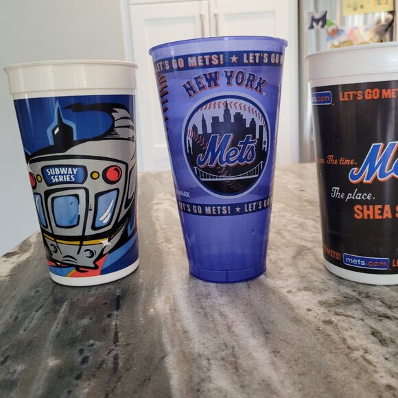 Lot Of 8 New York Mets Plastic Souvenir Cups Shea 2004 40th Year Subway Series - Picture 13 of 13